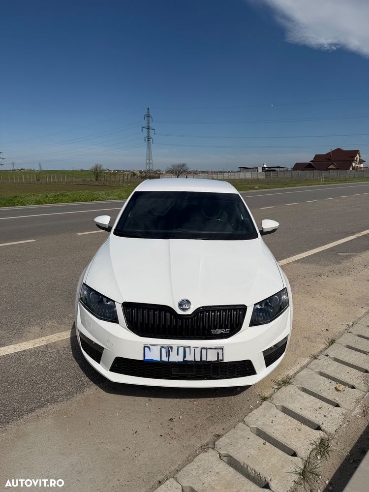 Skoda Octavia 2.0 TDI (Green tec) DSG RS - 2