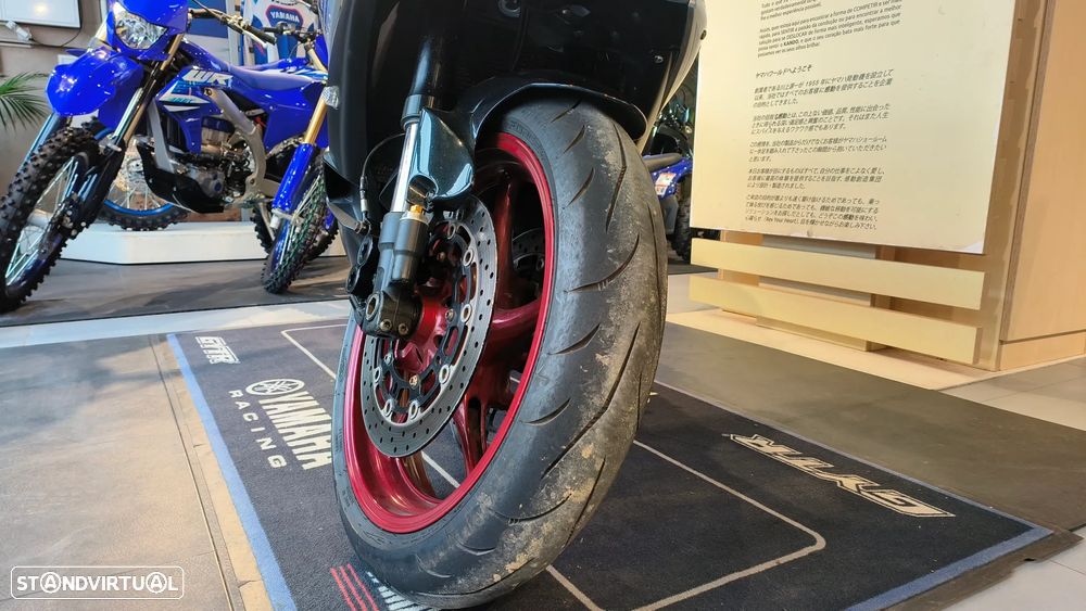 Yamaha YZF R6 - 3