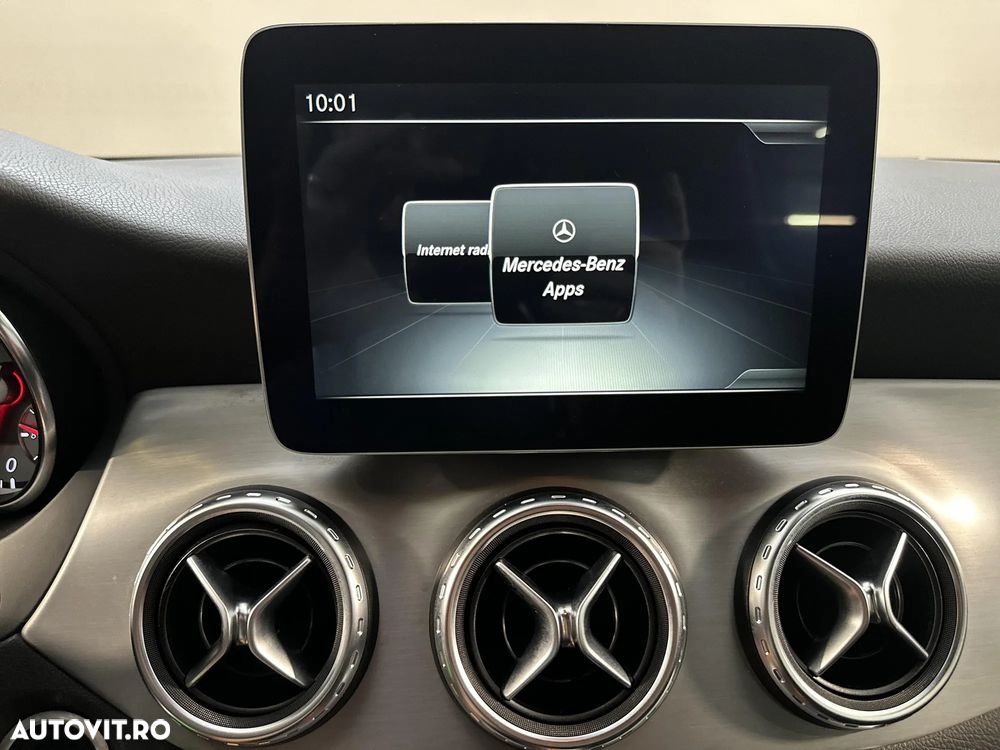 Mercedes-Benz GLA 250 4Matic 7G-DCT AMG Line - 20