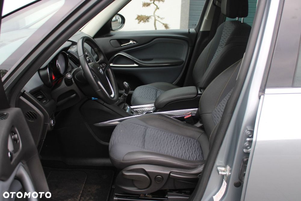 Opel Zafira - 18