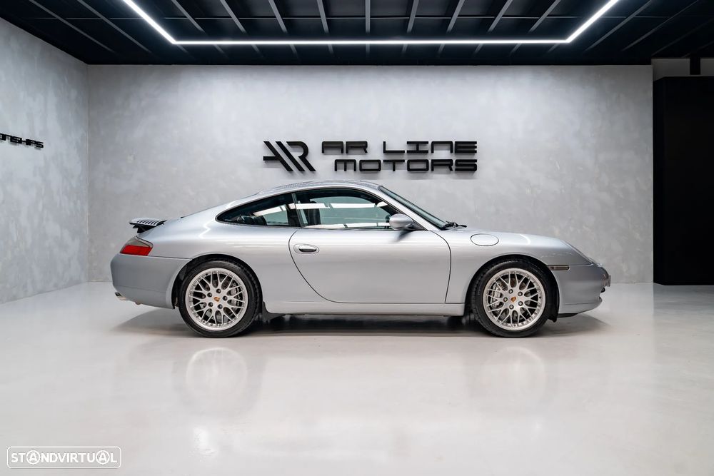 Porsche 911 (996) Carrera 4 Coupé - 9