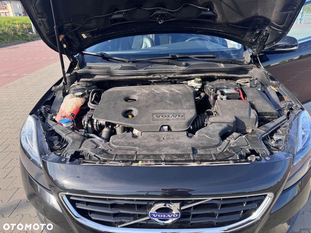 Volvo V40 - 23