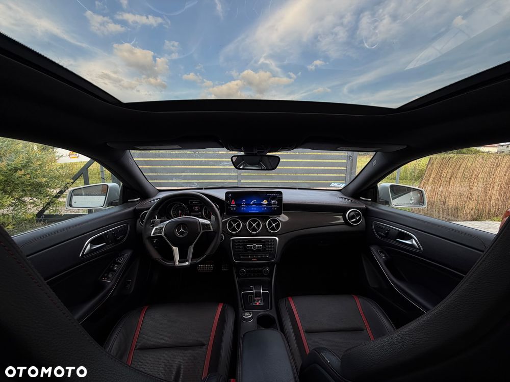 Mercedes-Benz CLA 45 AMG 4-Matic - 25