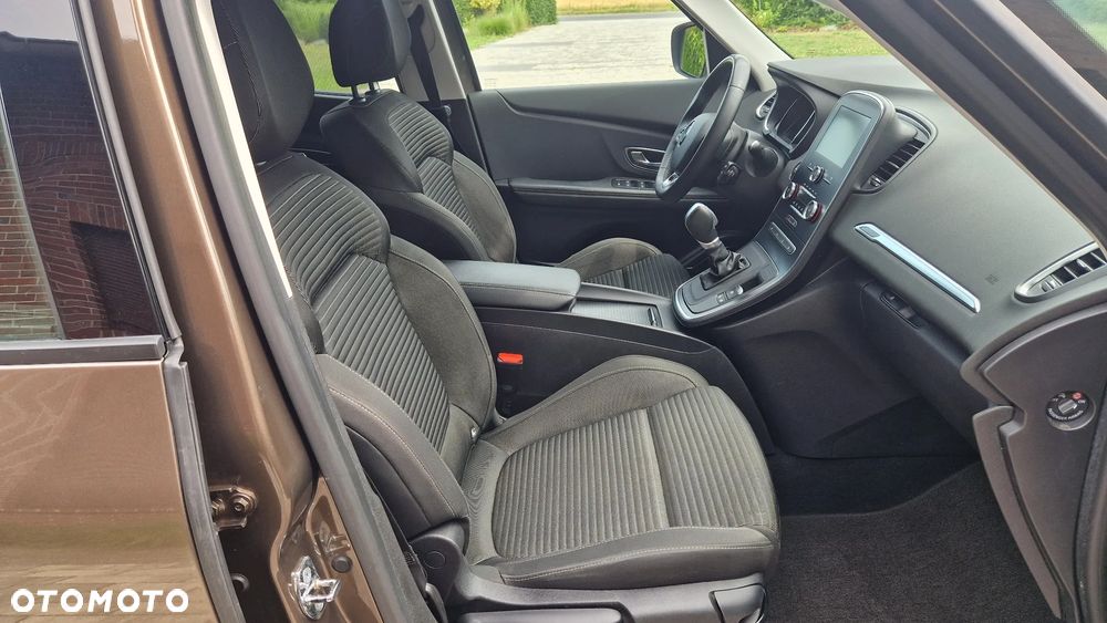 Renault Grand Scenic - 15