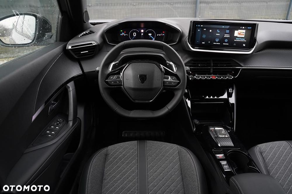 Peugeot 2008 PureTech mHEV Allure e-DCS6 - 12