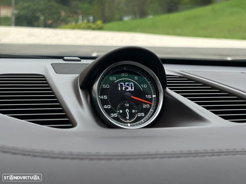 Porsche 911 (991) Carrera 4S PDK - 52