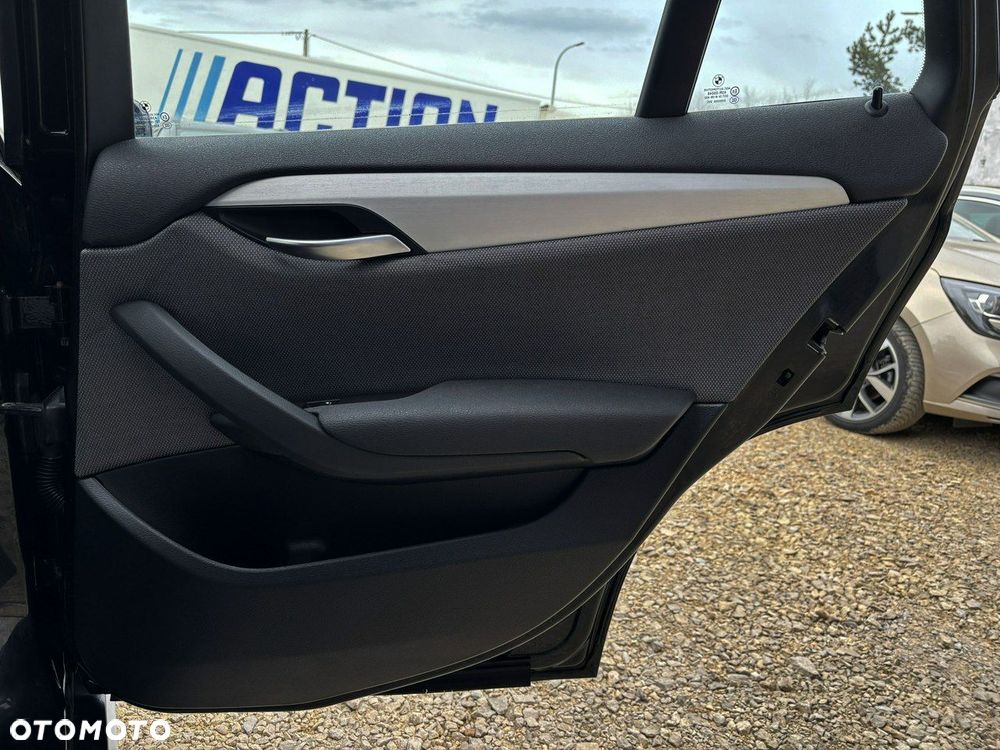 BMW X1 xDrive20d - 21