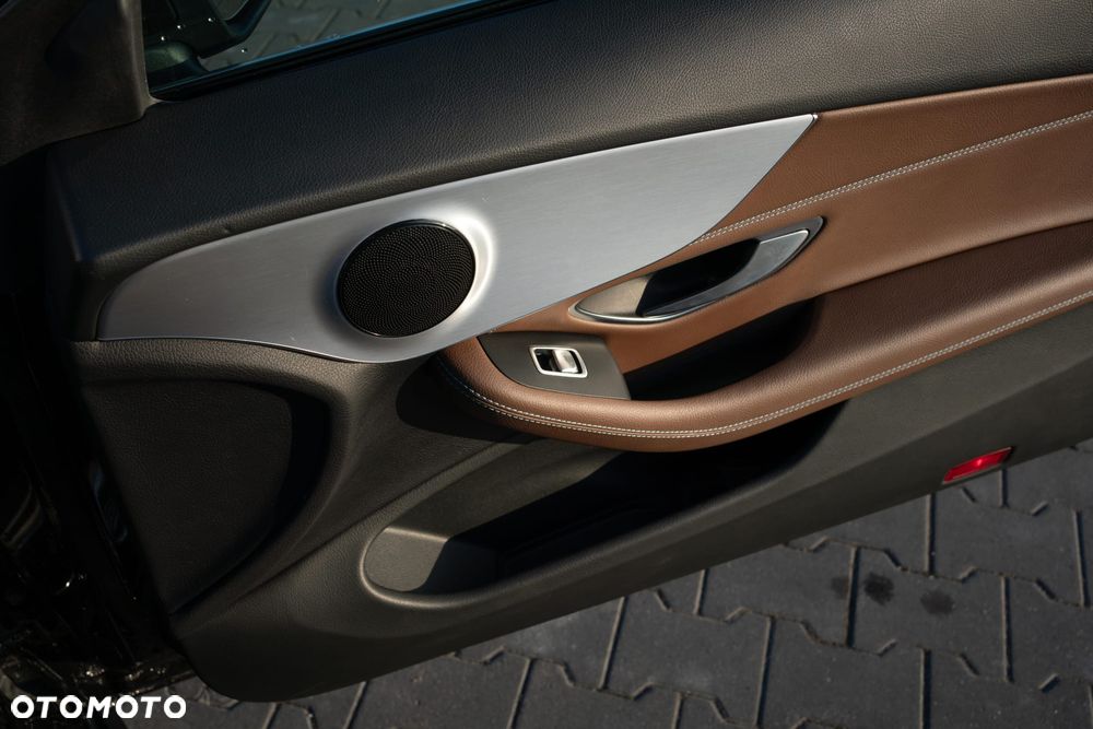 Mercedes-Benz Klasa C 200 7G-TRONIC Edition 1 - 10