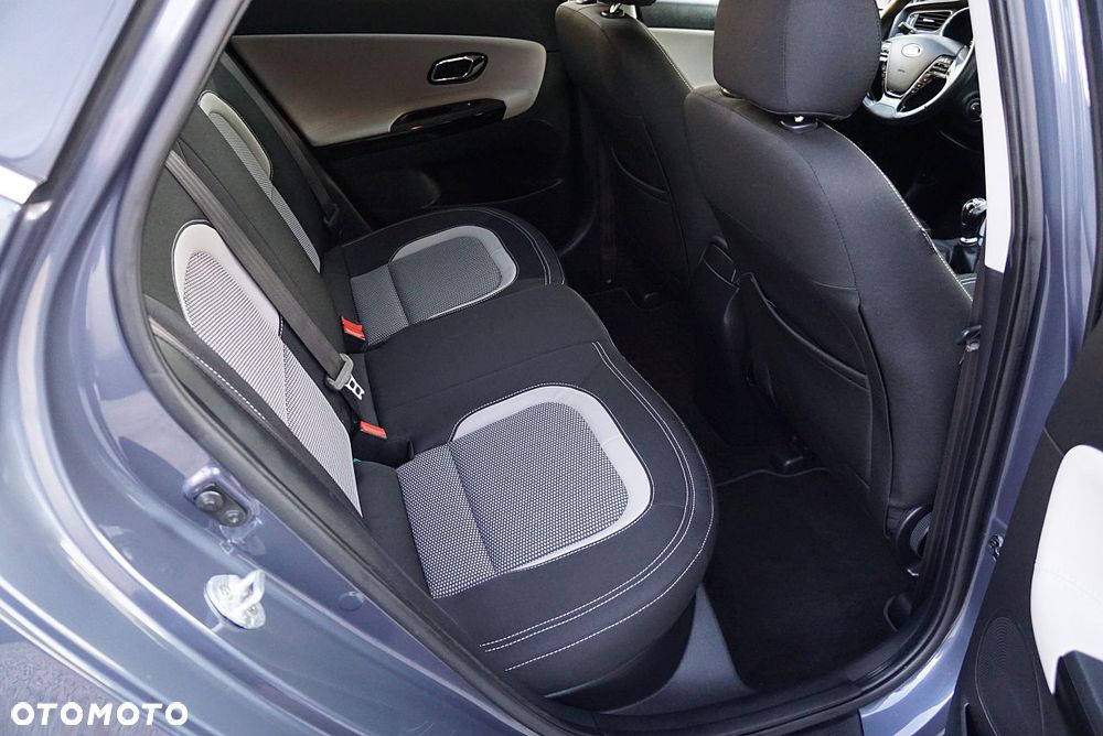 Kia Ceed 1.4 CVVT Dream-Team Edition - 16