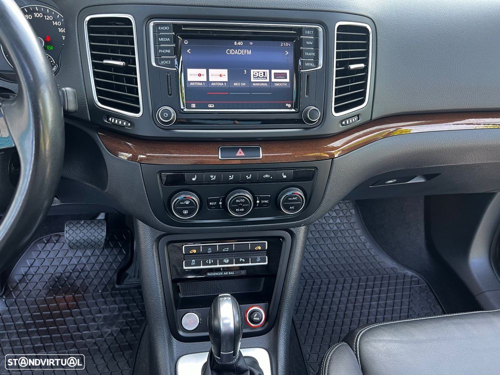 VW Sharan 2.0 TDI Blue Highline DSG - 5