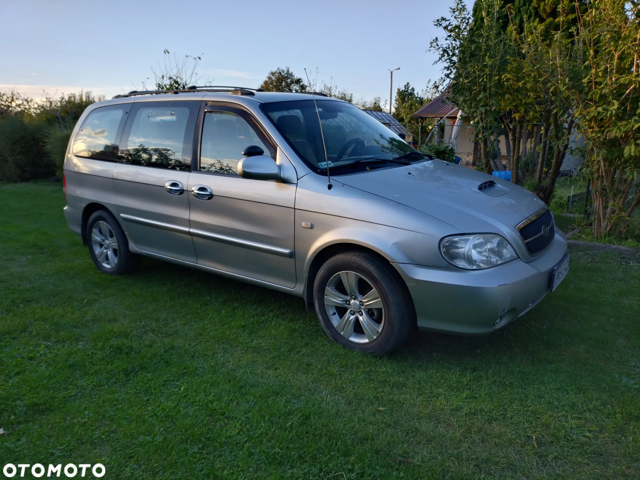 Kia Carnival - 7