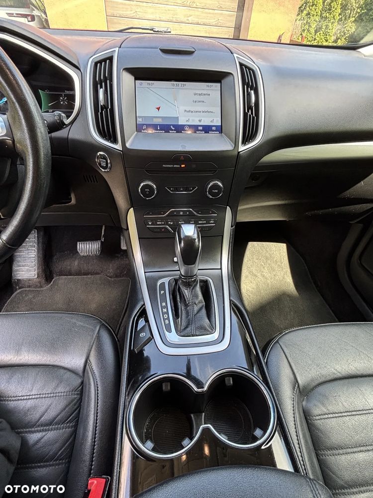 Ford Edge - 14