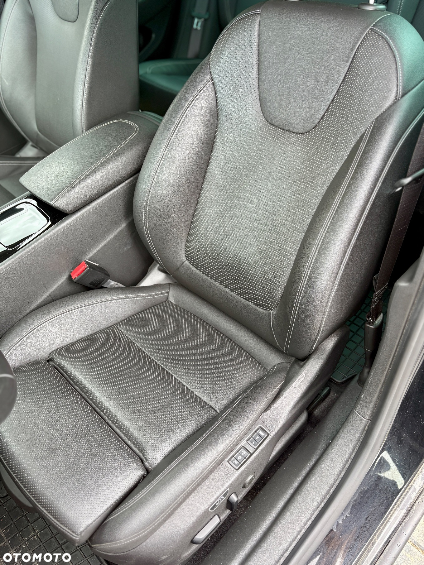 Opel Insignia CT 1.6 T Exclusive S&S - 17