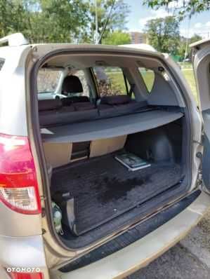 Toyota RAV4 - 5