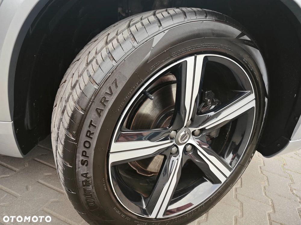 Volvo XC 90 - 33