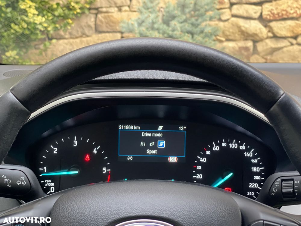Ford Focus 1.5 EcoBlue Connected - 23