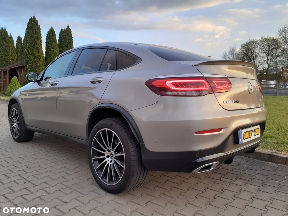 Mercedes-Benz GLC 200 4Matic 9G-TRONIC AMG Line Plus - 40