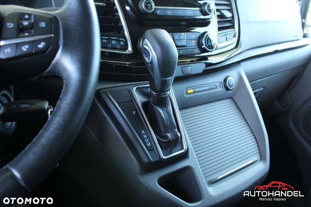 Ford Tourneo Custom - 21