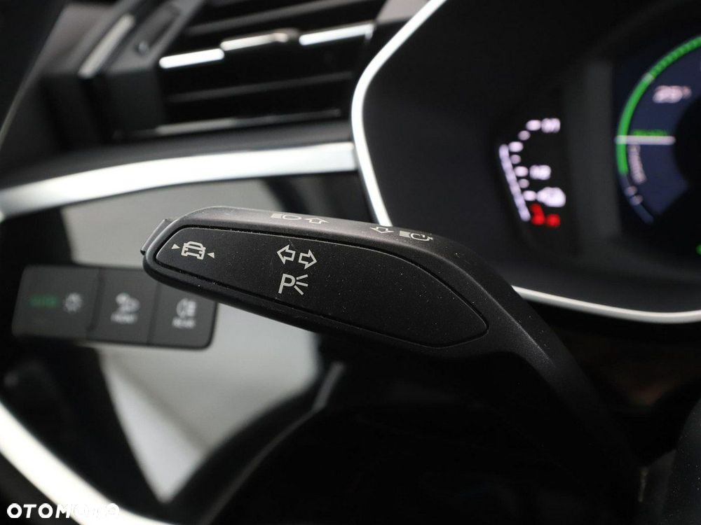 Audi Q3 Sportback 45 TFSIe S tronic - 37