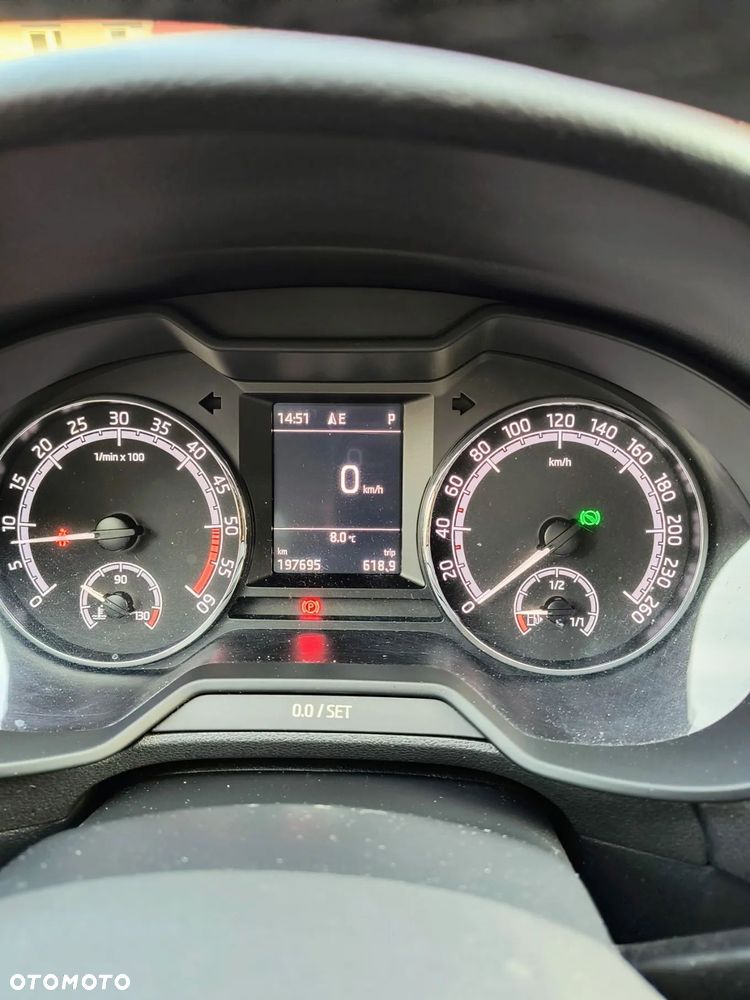 Skoda Octavia 2.0 TDI Ambition DSG - 19