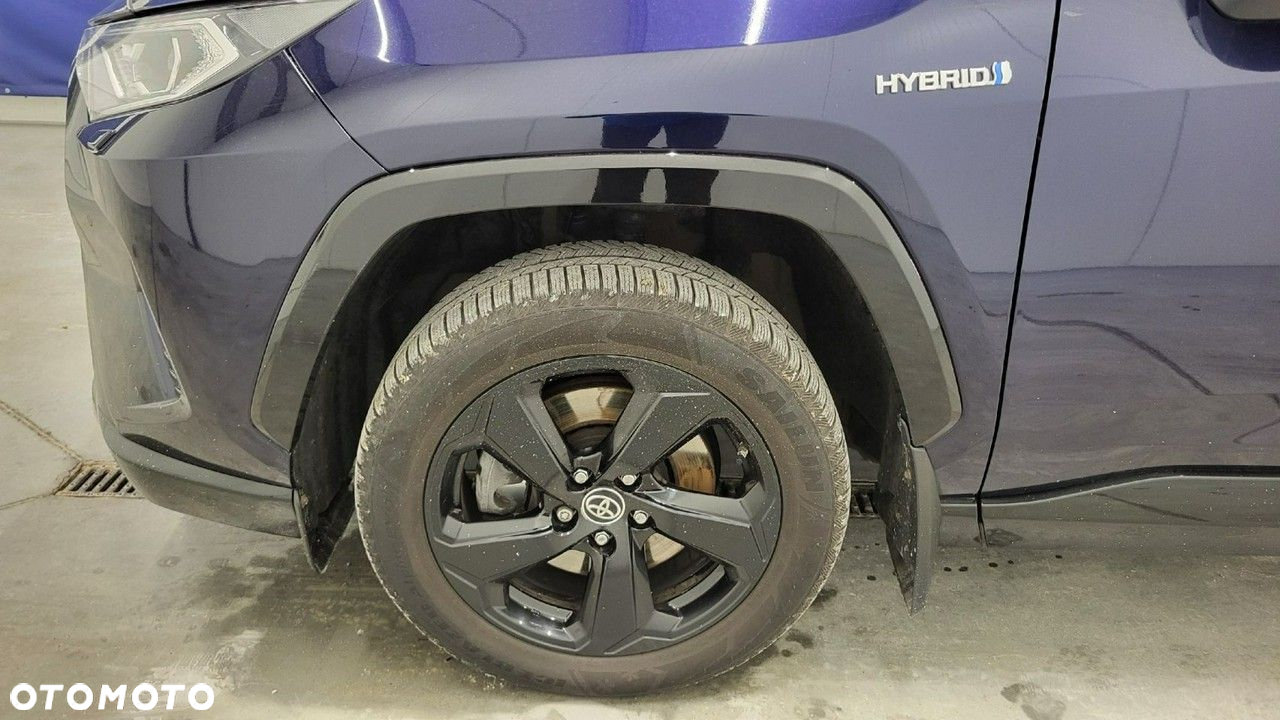 Toyota RAV4 - 10