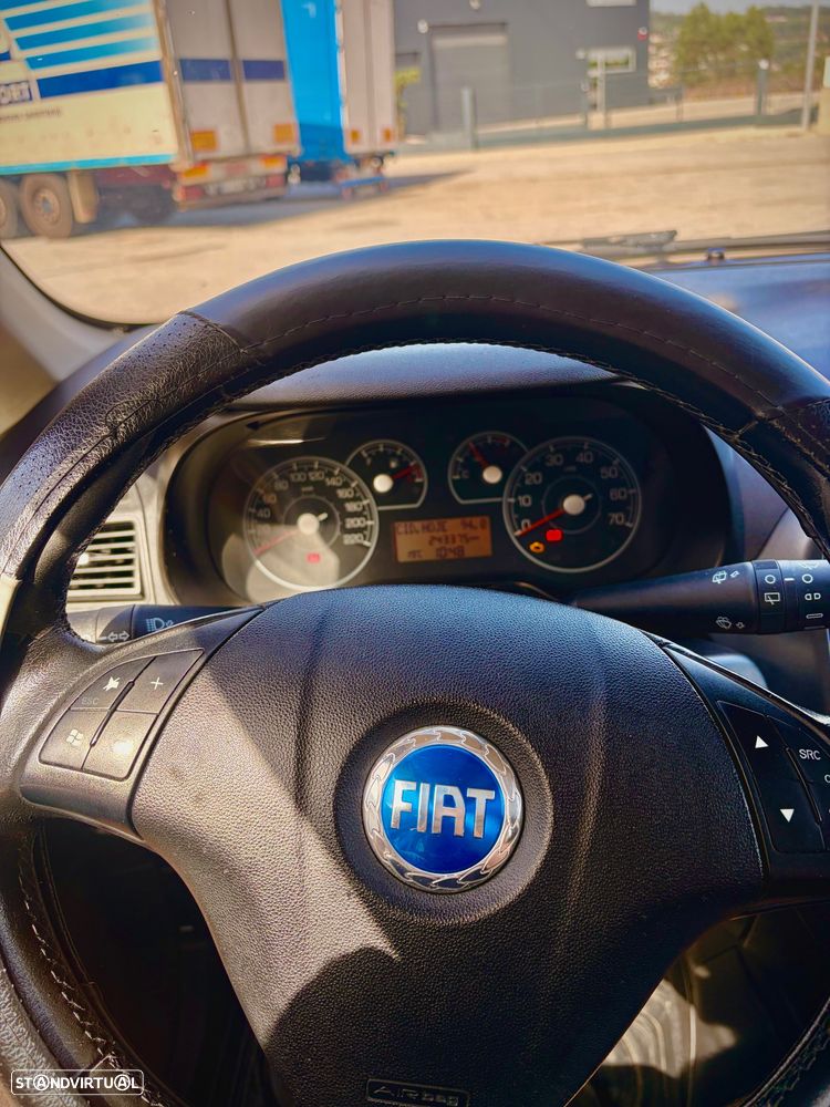 Fiat Grande Punto 2007 photo 5