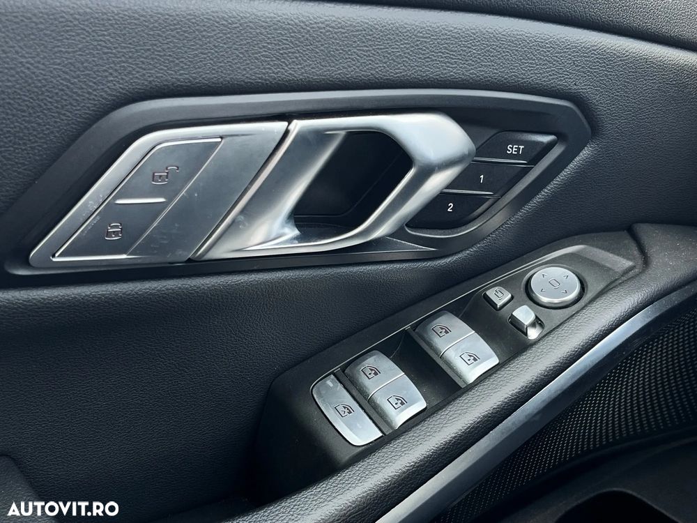 BMW Seria 3 320d xDrive AT MHEV - 20