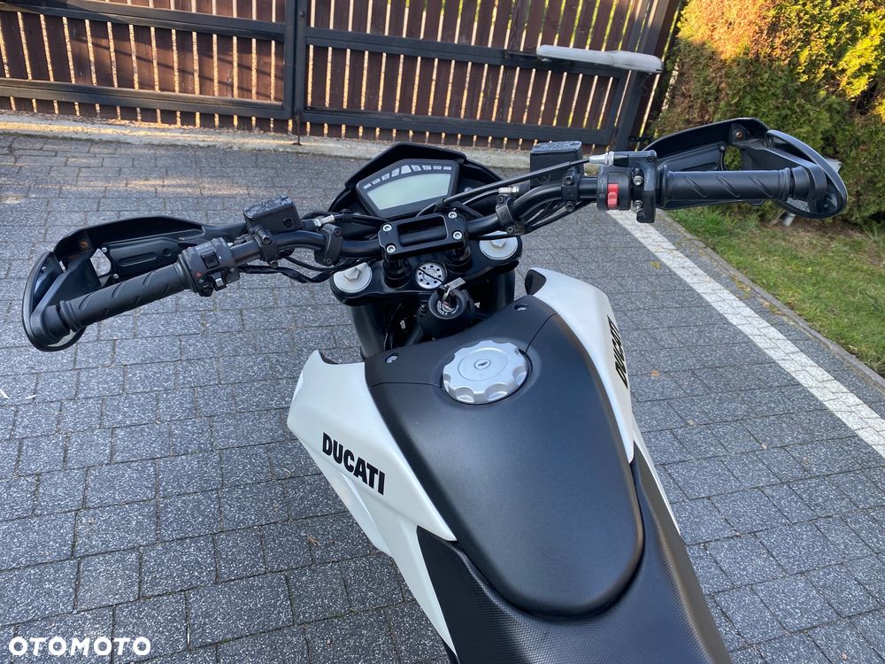 Ducati Hypermotard - 9