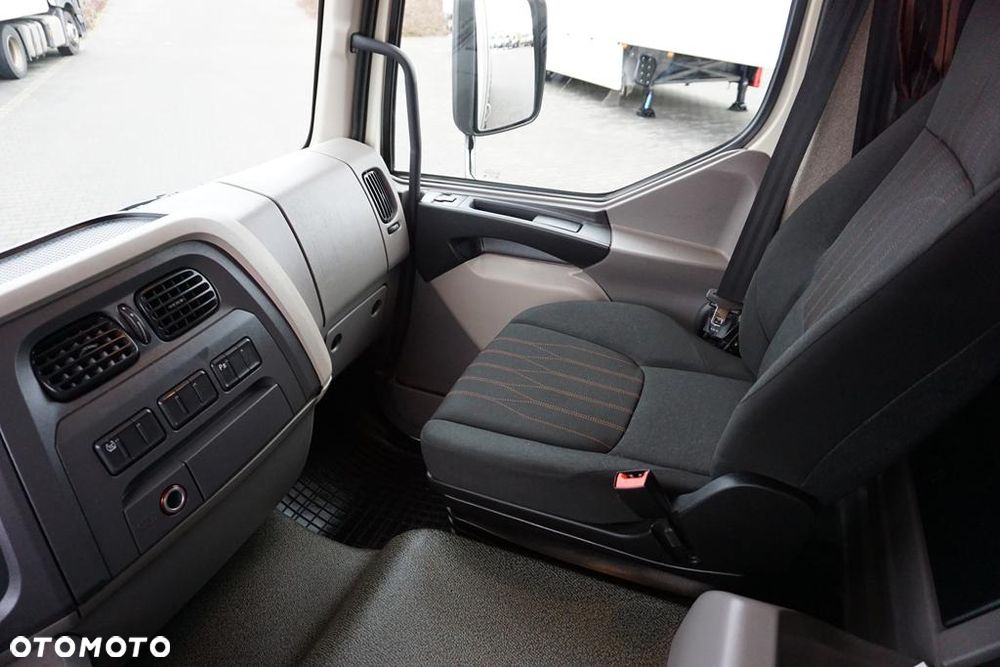 DAF LF / 260 / ACC / E 6 / FIRANKA / 21 PALETY / DŁ. 8,5 M / ŁAD. 8760 KG - 37