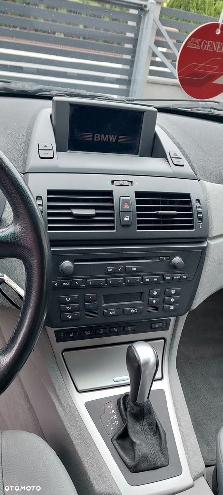 BMW X3 2.5i - 13