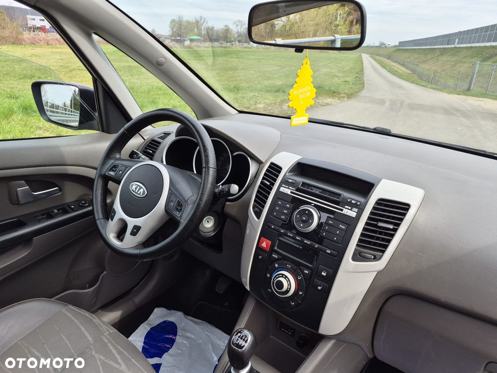 Kia Venga 1.6 CVVT Platinum Edition - 7