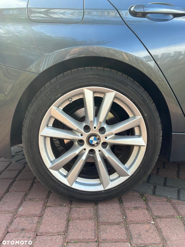 BMW Seria 3 318d - 14