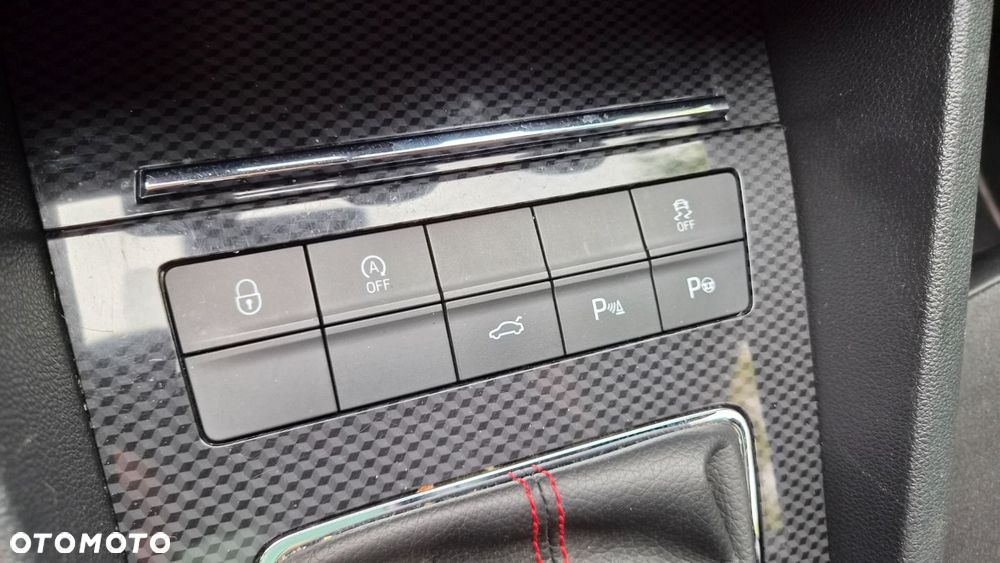 Skoda Octavia 2.0 TDI RS - 38