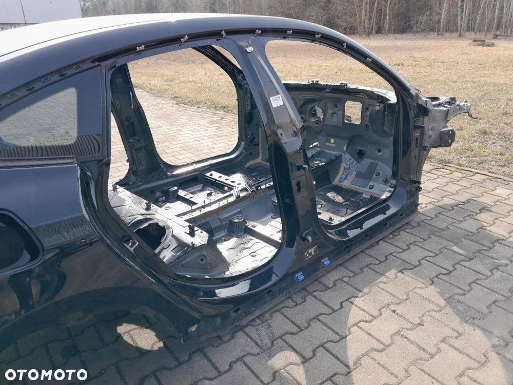 BMW 2 F44 GRAN COUPE PRÓG SŁUPEK PRAWY A I B 475 - 5