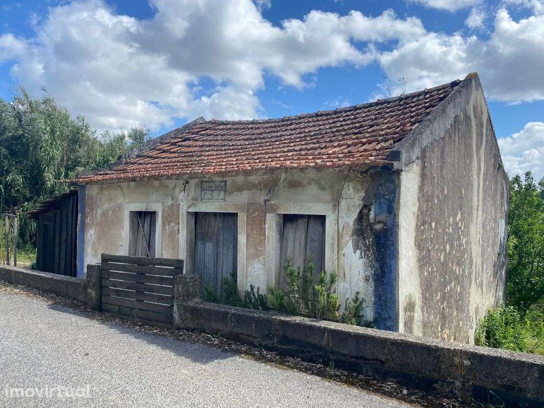 Moradia T2 para venda - Grande imagem: 2/18