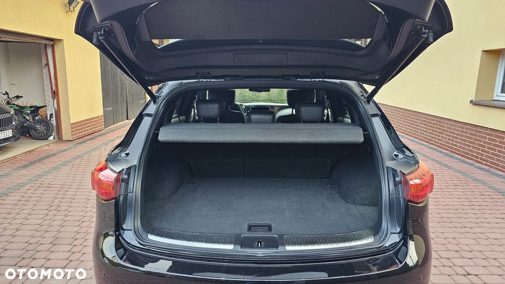 Infiniti FX FX30d S Premium - 24