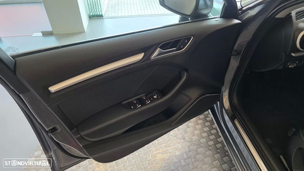 Audi A3 Sportback 1.6 TDI Sport - 34