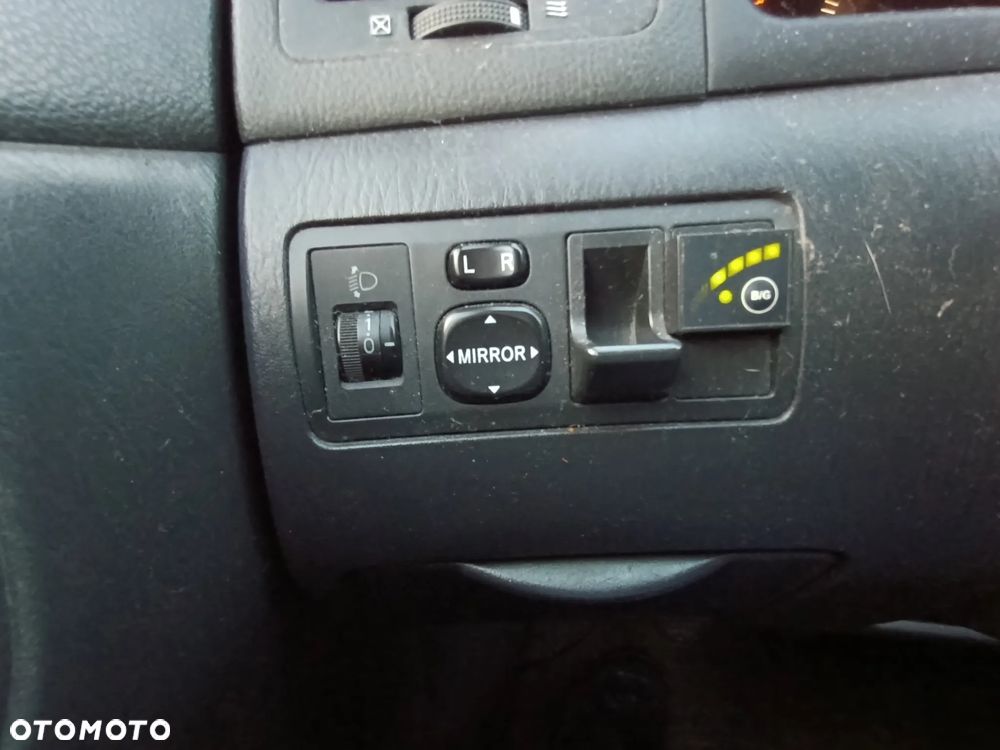 Toyota Corolla Verso - 14