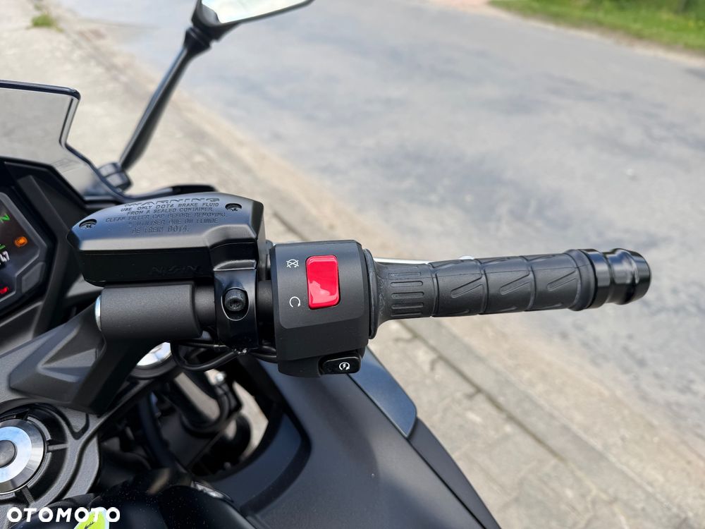 Kawasaki Ninja - 12