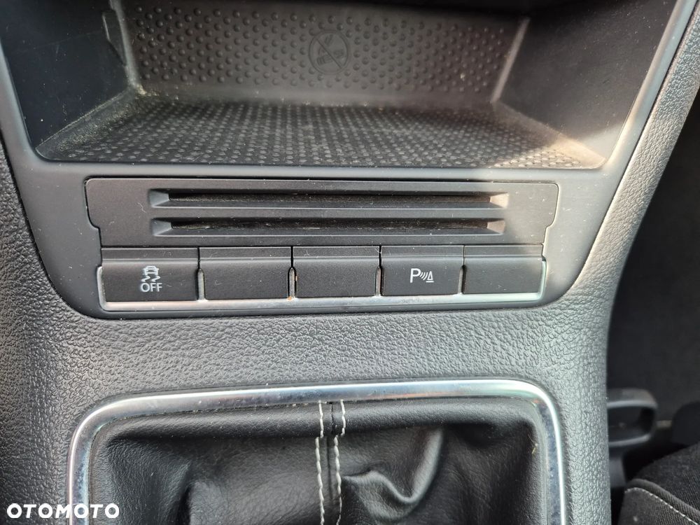 Volkswagen Golf Plus 1.2 TSI BlueMot Comfortline - 30