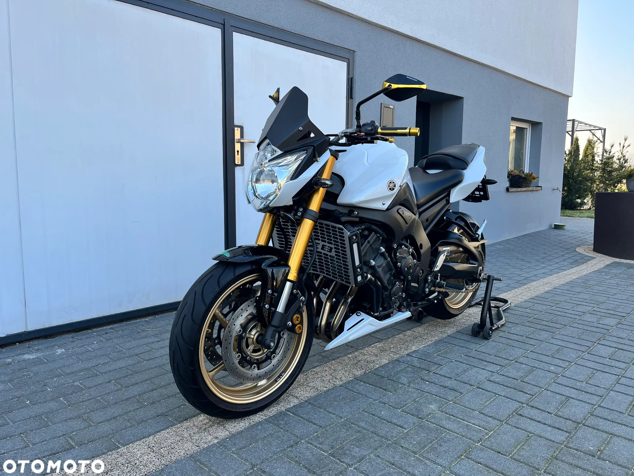 Yamaha FZ8 - 5
