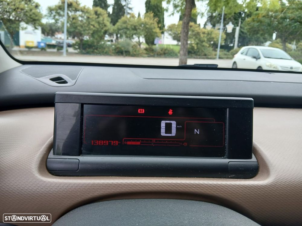 Citroën C4 Cactus 1.6 e-HDi Feel J17 ETG6 - 6