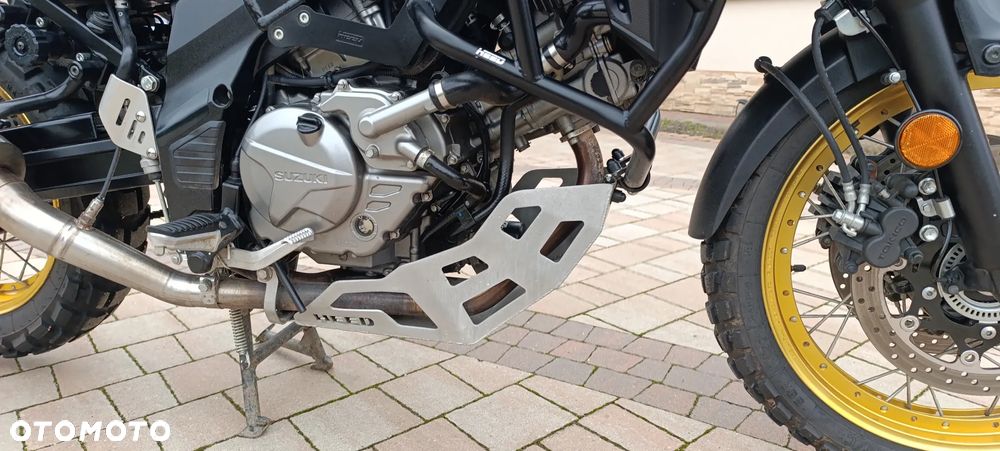Suzuki V-STROM - 28