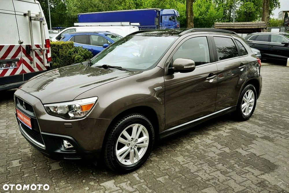Mitsubishi ASX - 4