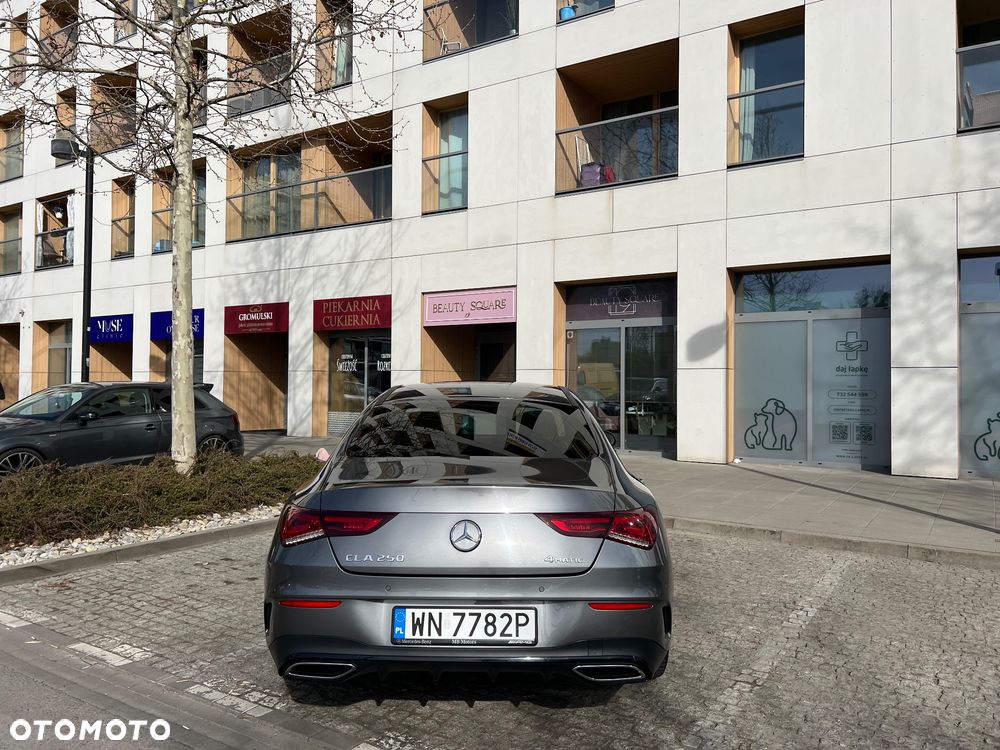 Mercedes-Benz CLA 250 4-Matic AMG Line 7G-DCT - 15