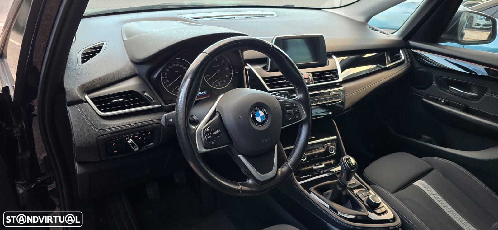 BMW 216 Active Tourer d Line Sport - 13