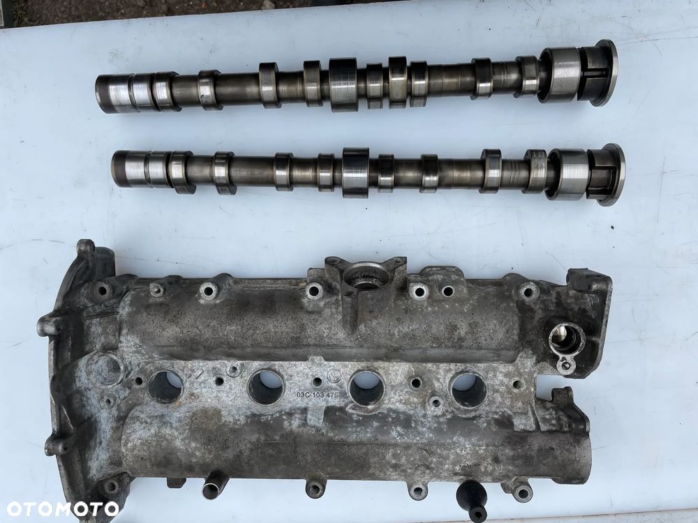 Pokrywa zaworów wałki rozrządu vw Golf V 03C103475 03CAS 03CAH - 1