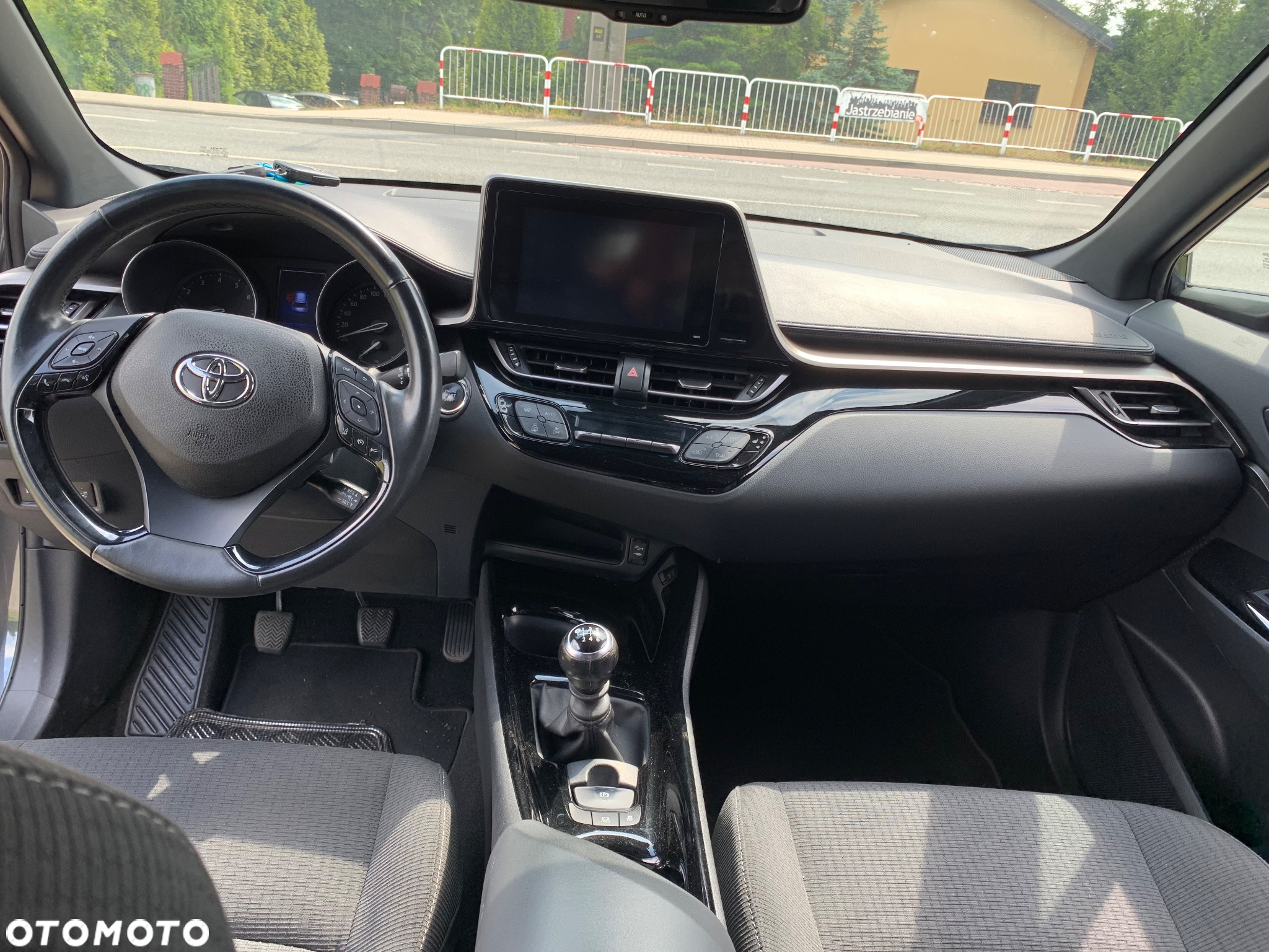 Toyota C-HR 1.2 T Premium - 10