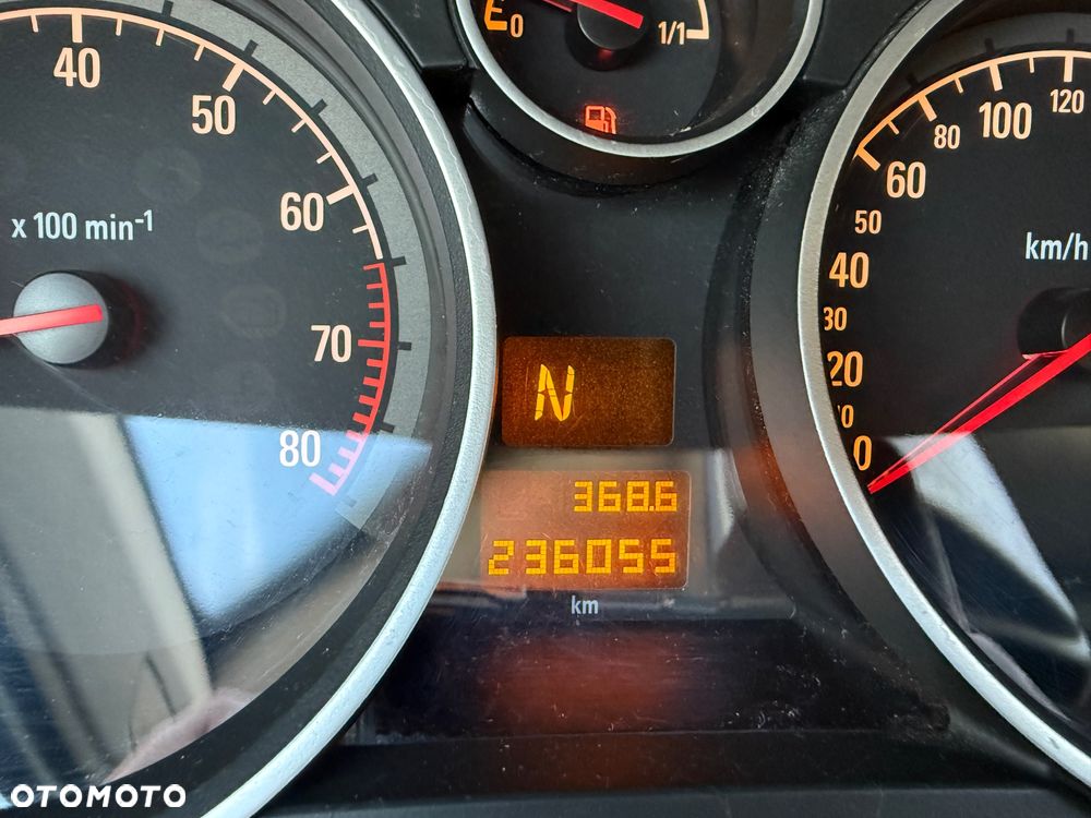 Opel Astra 1.6 111 EasyTronic - 24