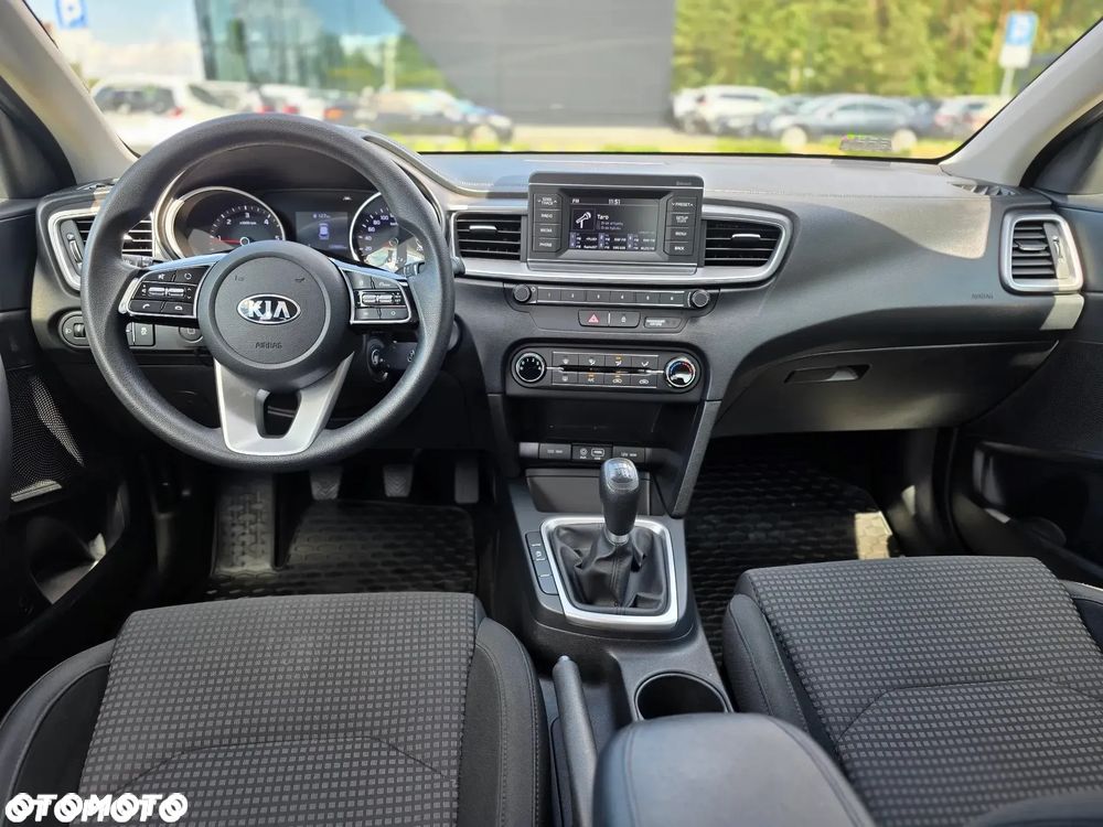 Kia Ceed 1.6 CRDi SCR L - 27